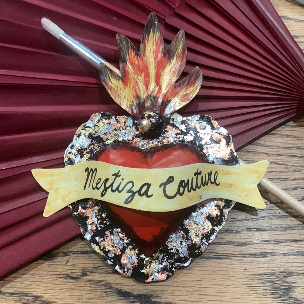 Handmade tin Milagros Mexican heart - Picture 1 of 2